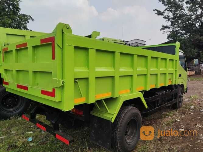 Dump Truk Hino Dutro 136 HDX Euro 4 Kapasitas 5 - 8 M3