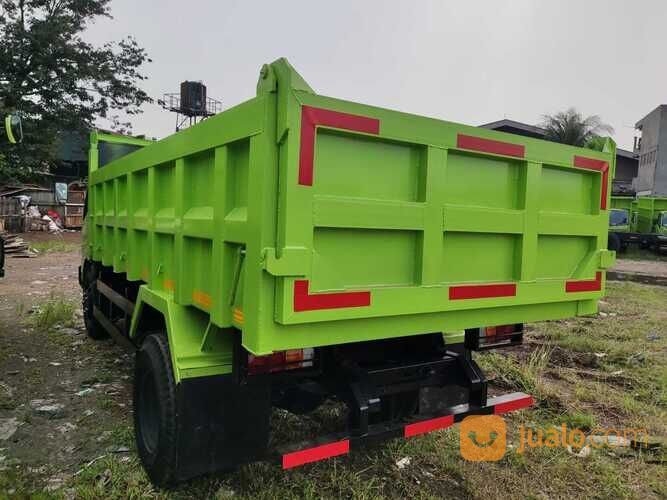 Dump Truk Hino Dutro 136 HDX Euro 4 Kapasitas 5 - 8 M3