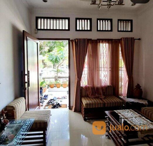 Rumah Istimewa di Puri Tirta Kencana Lokasi Nyaman di Cicaheum