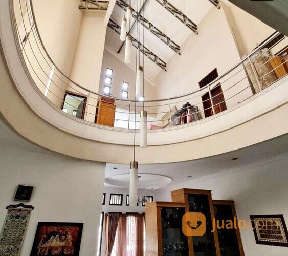 Rumah Istimewa di Puri Tirta Kencana Lokasi Nyaman di Cicaheum