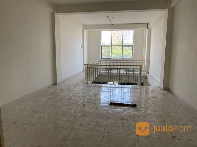 Ruko Raya MERR Jl. Dr. Ir. H. Soekarno Strategis Parkir Luas