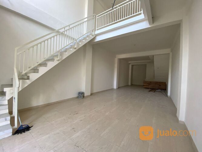 Ruko Raya MERR Jl. Dr. Ir. H. Soekarno Strategis Parkir Luas