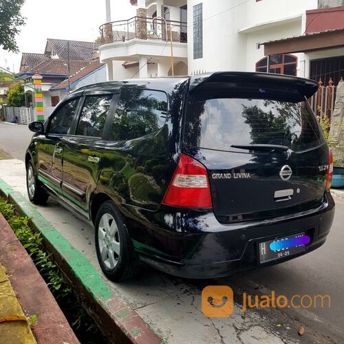 Nissan Grand Livina Hitam 1.5 XV 2009 MT Manual