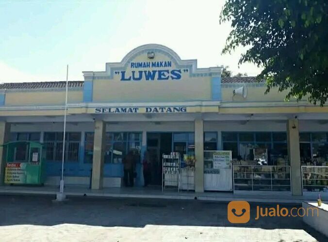 RUMAH MAKAN LUWES