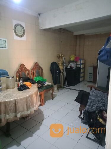 RUMAH KELUARGA DALAM KOMPLEKS PERUMAHAN PEMDA, DI CIMAHI TENGAH, KOTA CIMAHI