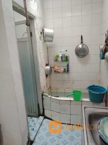 RUMAH KELUARGA DALAM KOMPLEKS PERUMAHAN PEMDA, DI CIMAHI TENGAH, KOTA CIMAHI