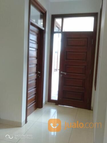 RUMAH MEWAH DI SINGGASANA PRADANA MEKAR WANGI BANDUNG