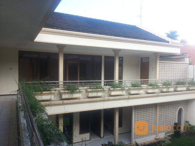 Rumah Mewah Siap Huni Luas Daerah Ijen Jl Rinjani Kota Malang