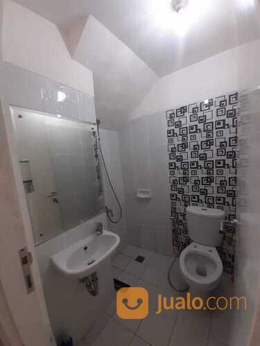 RUMAH CANTIK, LANGKA, SIAP HUNI DI CLUSTER LA VALETTA, MODERNLAND