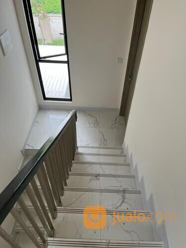 Rumah Cluster 2 Lantai Non-Furnished di Asya Jakarta Garden City Cakung