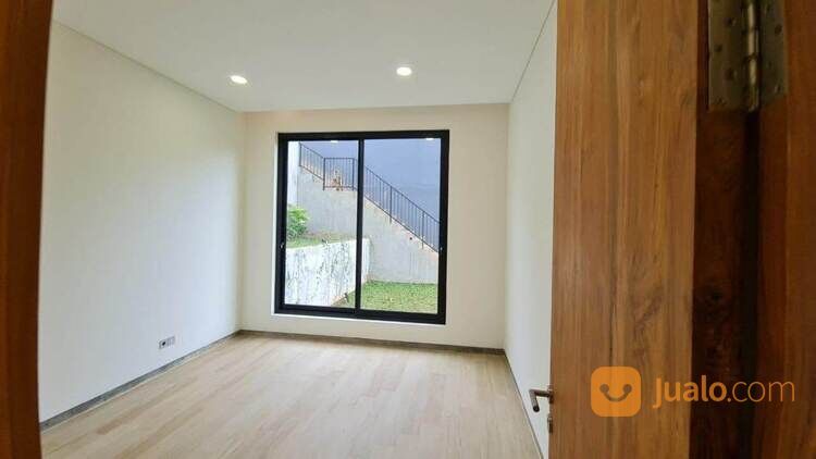 RUMAH VILLA DI DAGO KOYA BANDUNG DEKAT KE TAHURA & DAGO GOLF