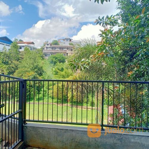 RUMAH VILLA DI DAGO KOYA BANDUNG DEKAT KE TAHURA & DAGO GOLF