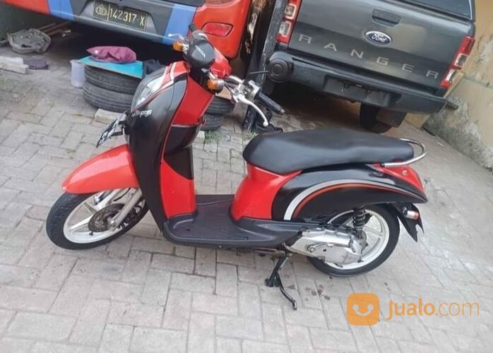 Honda scoopy 2012
