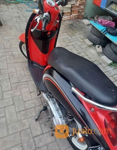 Honda scoopy 2012