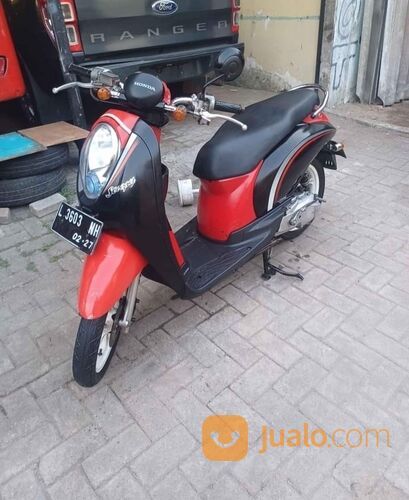 Honda scoopy 2012