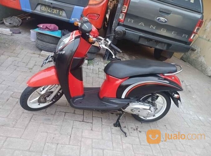 Honda scoopy 2012