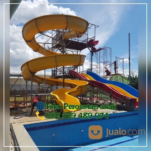 workshop pembuatan perosotan untuk kolam renang yang banyak disukai anak-anak