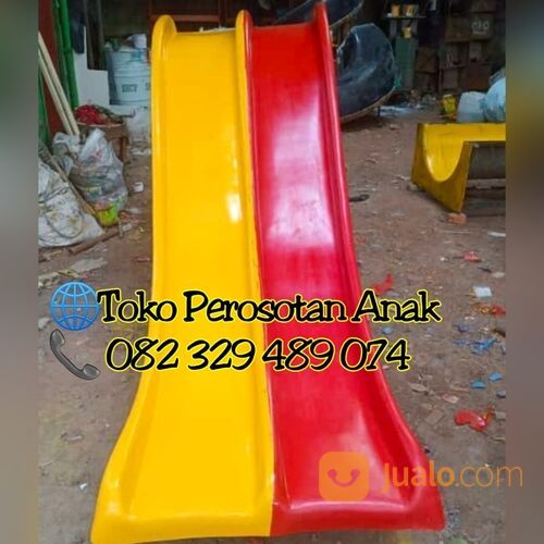 workshop pembuatan perosotan untuk kolam renang yang banyak disukai anak-anak