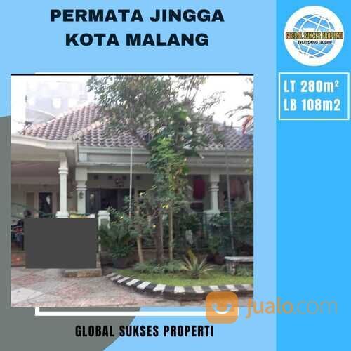 Edisi BU Rumah Klasik Modern di Permata Jingga Malang