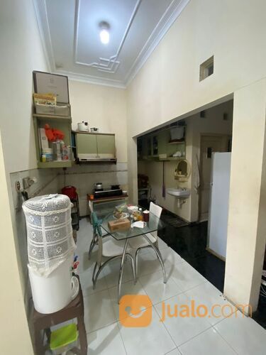 Edisi BU Rumah Klasik Modern di Permata Jingga Malang