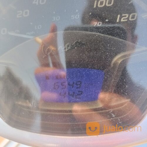 Vespa LX125 kondisi mulus