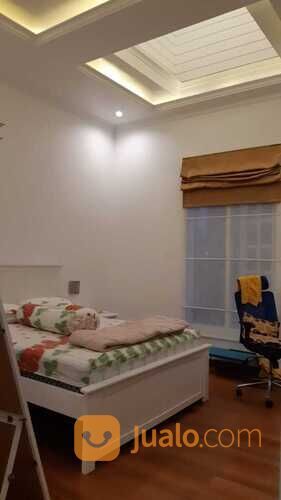 Rumah Duren Sawit Jaktim American Style Ada Kolam Renang