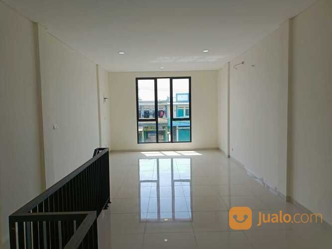 Ruko baru jadi di fedora park suvarna sutera tangerang