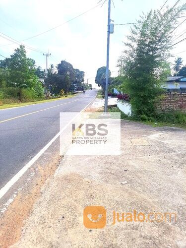 Kios Dengan Lahan Parkir Luas Di Tepi Jalan Utama Jl. Raya Uban KM. 17, Bintan