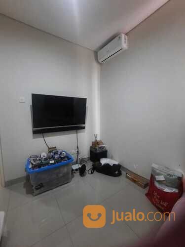 Rumah view danau di Harapan Indah Cluster Lavesh Bekasi