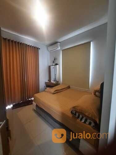 Rumah view danau di Harapan Indah Cluster Lavesh Bekasi