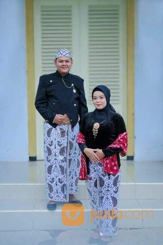 Rias pengantin Deni