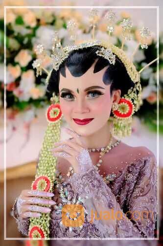 Rias pengantin deni kahiyang