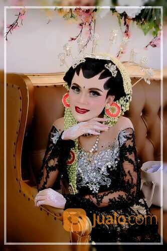 Rias pengantin deni kahiyang