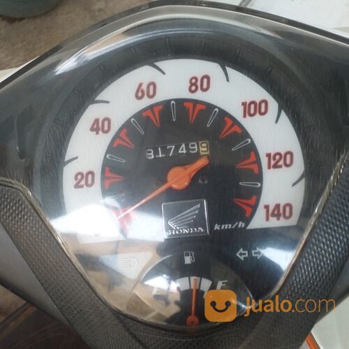 Honda Beat karbu tahun 2011