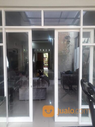 partisi gypsum dan kaca