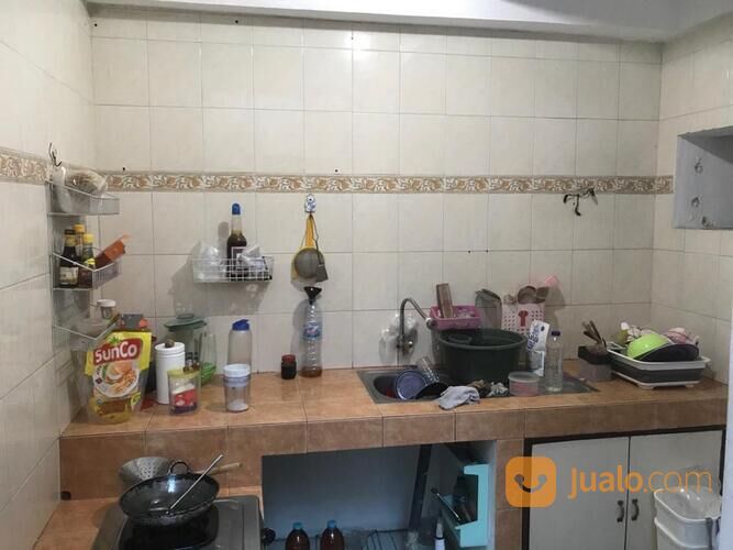 Rumah Surabaya di Jalan Pumpungan IV Dekat Kampus Unitomo