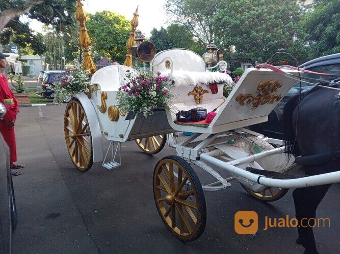 Sewa kuda, sewa kereta kencana