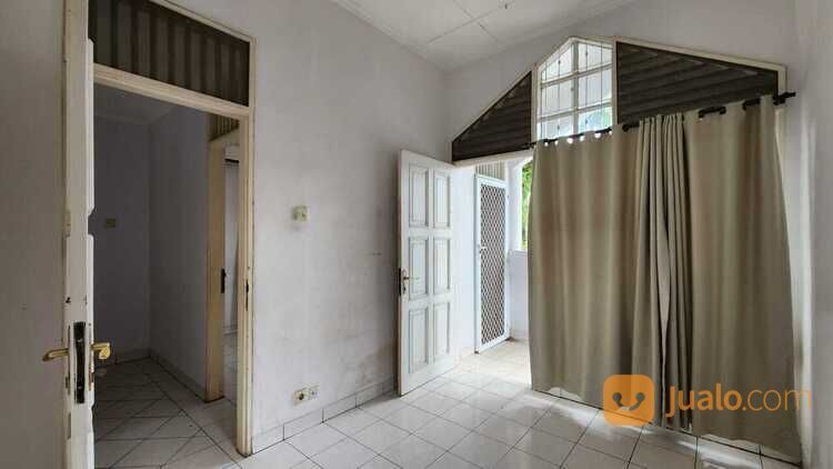 Siap Huni Rumah Di Perumahan Danau Biru Lippo Karawaci