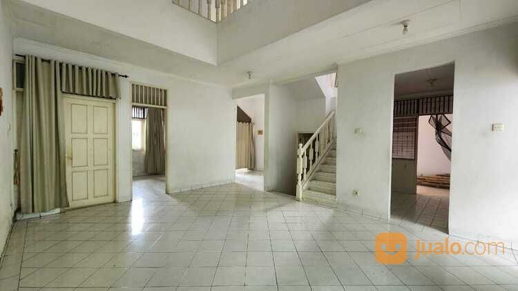 Siap Huni Rumah Di Perumahan Danau Biru Lippo Karawaci