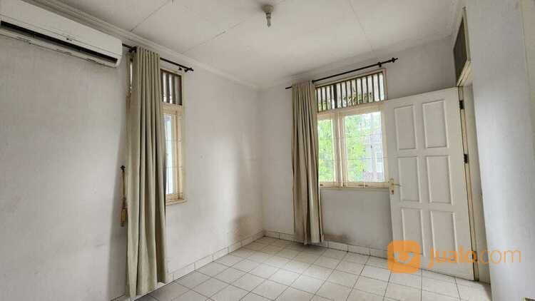 Siap Huni Rumah Di Perumahan Danau Biru Lippo Karawaci