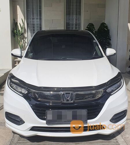 Honda HRV Prestige 1.8L Pearl White
