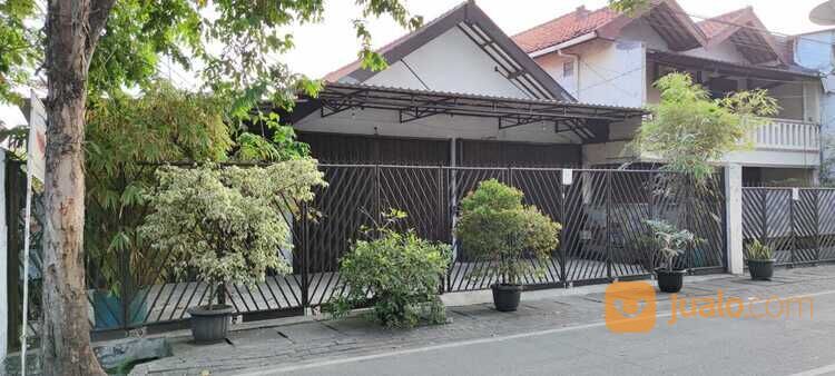 Rumah Hook 2 Lantai Plus Toko, Pinggir Jalan di Tanjung Priok Jakarta Utara