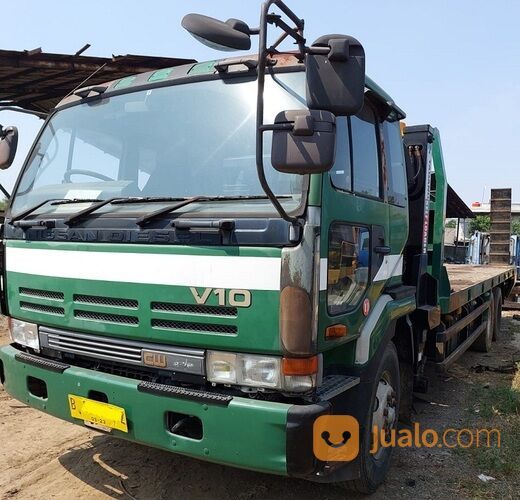 Self Loader Nissan CW model V10