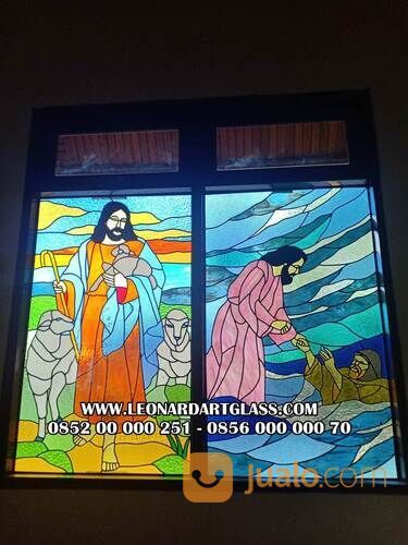 Kaca Patri Gereja kristus jaya wamena papua