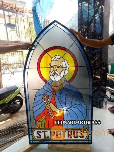 Kaca Patri Gereja Katolik Labuan Bajo