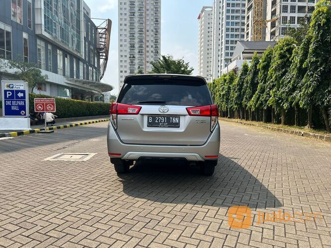 Kijang Innova 2.4 G AT Solar 2017 Silver