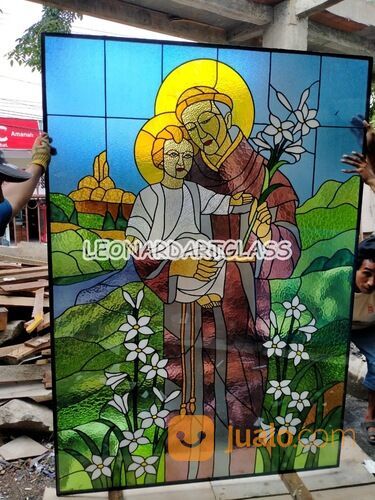 Kaca Patri Gereja Papua