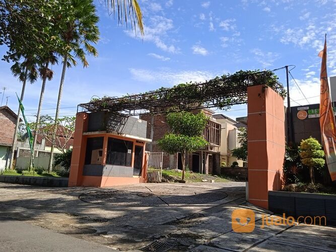 Investasi properti dan hunian dua lantai terbaik Royal Kemanggisan Magelang