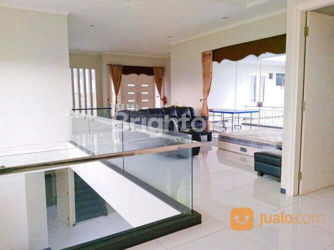 RUMAH MEWAH HOOK KOLAM RENANG PRIBADI ISTANA DIENG MALANG