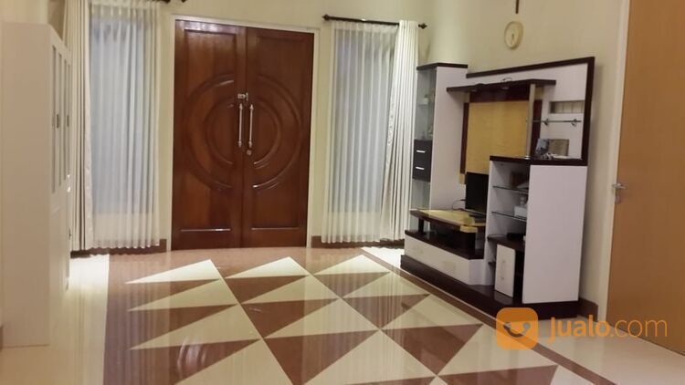 Rumah Manyar Rejo - Surabaya Timur - 5 K.Tidur - Dekat Sekolah Montessori, Galaxy Mall